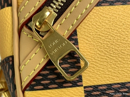 Repladies Chess Messenger-24*24*8CM LOUIS VUITTON 0708